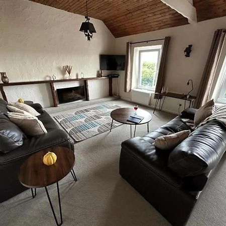 2 Bed-Sleeps 4-Sea View-Pet Friendly-Parking Apartment Llanelli Ngoại thất bức ảnh